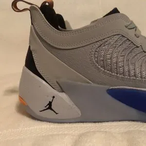 Nike | Shoes | Jordan Luka Next Nature Wolf Grey Kumquat  display picture 3